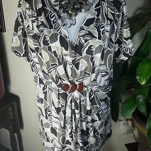 East 5th, 0037, Top, size unknown. Tag is missing